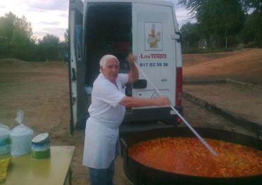 Los Tendis Cocinero cocinando en el campo